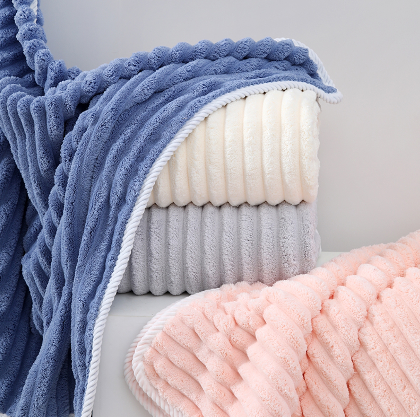 Vertical Bar Coral Fleece Bath Towel